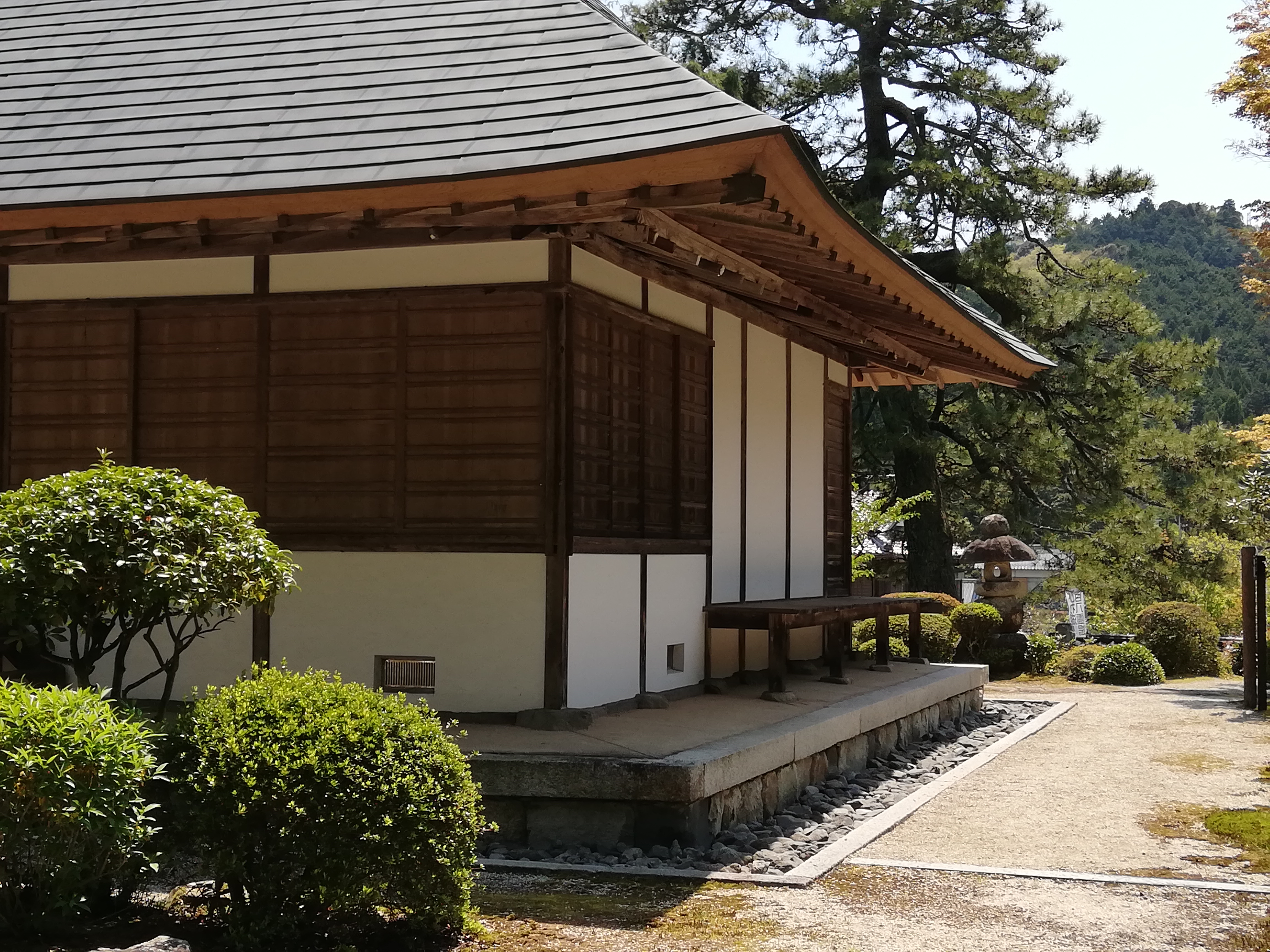 開山堂 横手の風景