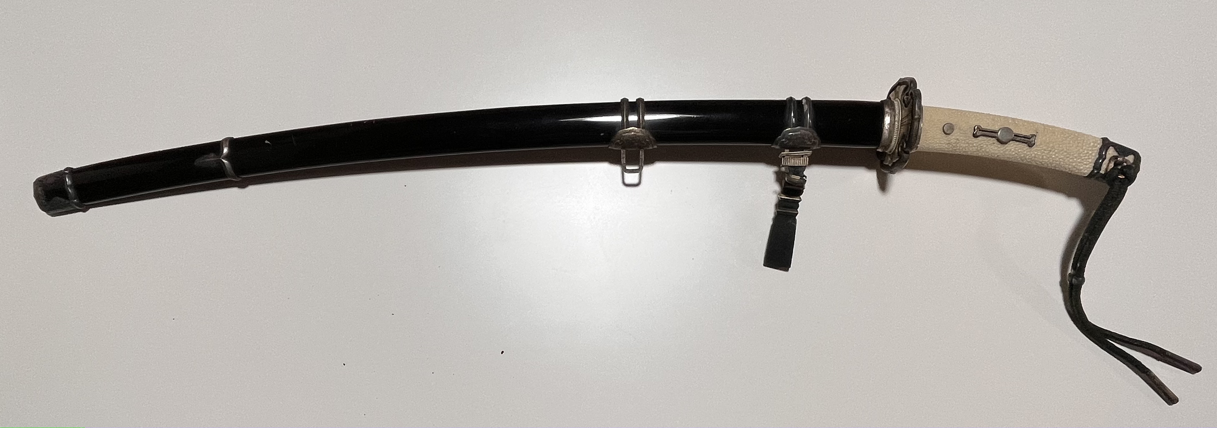 万里小路通房公 即位式の装束：飾り太刀